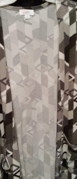 Lularoe  Sarah - Picture 1 of 2